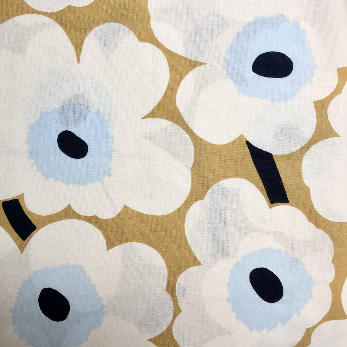 marimekko ハーフカットクロス/はぎれ ピエニウニッコ ベージュ×ホワイト×ブルー 廃番色 68×50cm マリメッコ拍卖