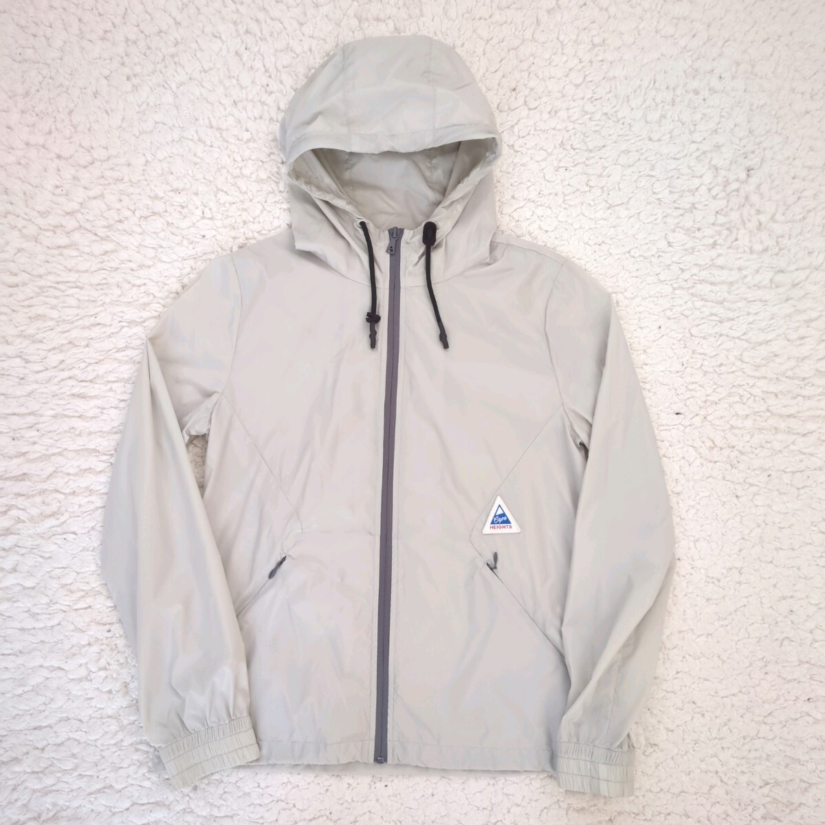 ケープハイツ Cape HEIGHTSナイロンジャケット マウンテンパーカーライトジャケット スタッフサック 収納袋 トラベル 旅行 レディース S拍卖