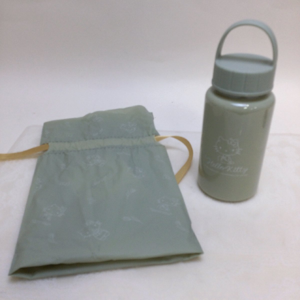 【未使用品/CH 】ハローキティ ウォーターボトル 水筒 ドリンク レジャー スポーツ RS0918/0000拍卖