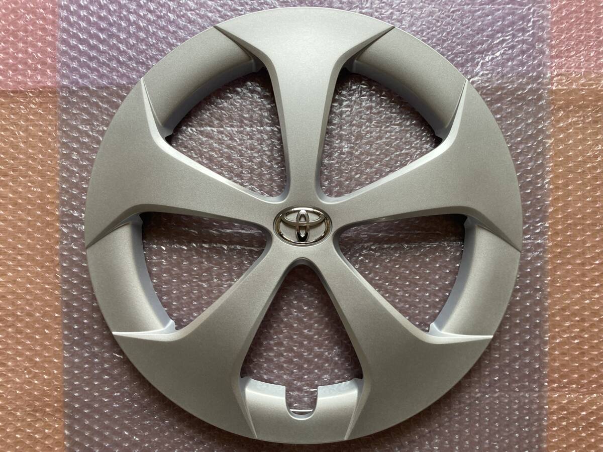 ☆ 新車添付 未使用品 30 プリウス 後期 純正 15in アルミホイール用 シルバー ホイールキャップ 42602-47060 1枚 ☆④拍卖