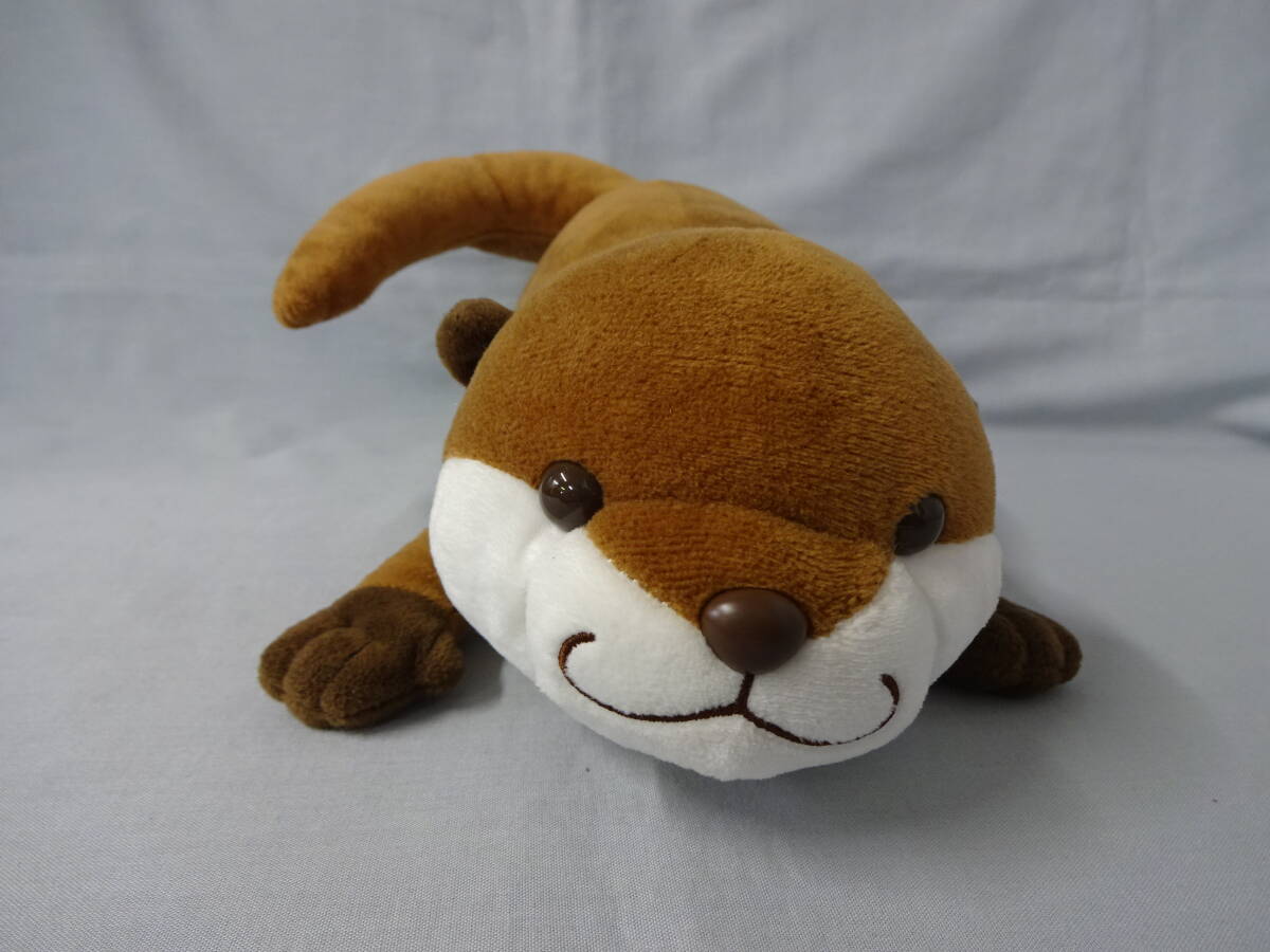 【動作確認済み】カワウソ 電動 ぬいぐるみ しっぽが回る 鳴く 笑う 単3電池3本で稼働 全長:約29cm おもちゃ拍卖