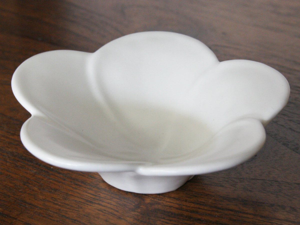 【50%OFF アウトレット】 ジェンガラ JENGGALA 食器・陶器 Jenggala Frangipani Bowl ※同梱発送可拍卖