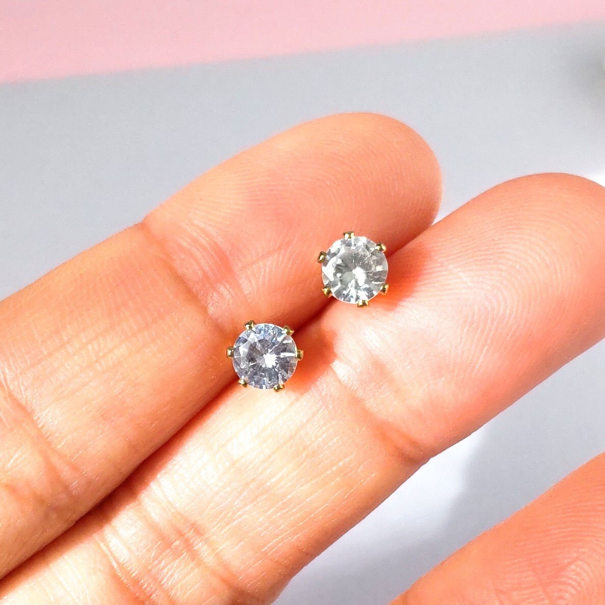キュービックジルコニア一粒スタッドピアス ゴールド 5mm 6本爪 韓国 #3.拍卖