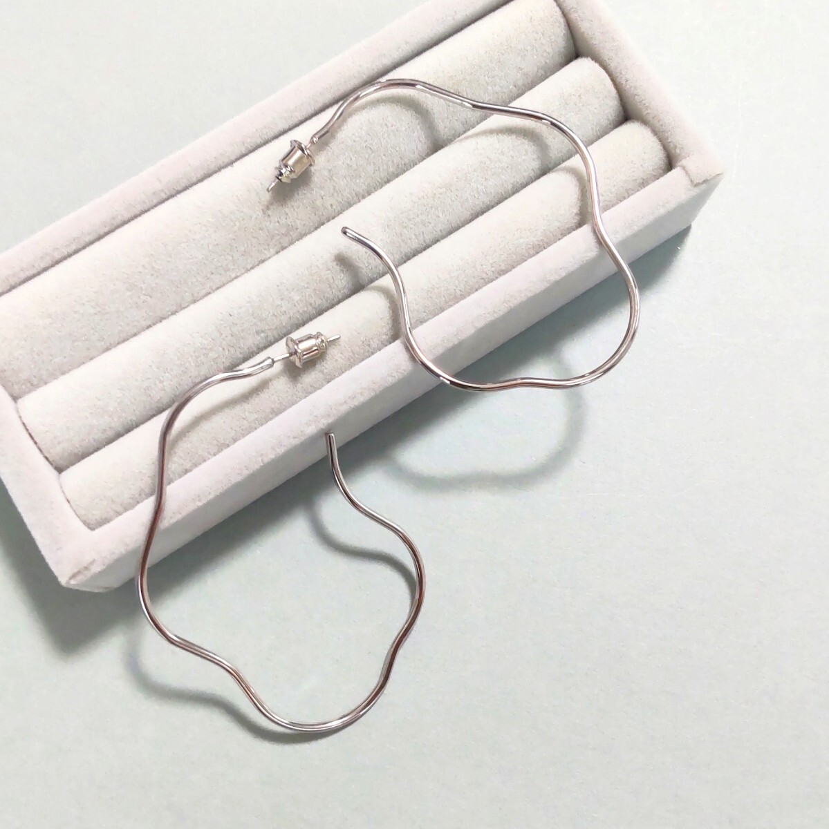 ニュアンスウェーブピアス シルバー nuance メタルワイヤー なみなみ 大ぶり#29拍卖