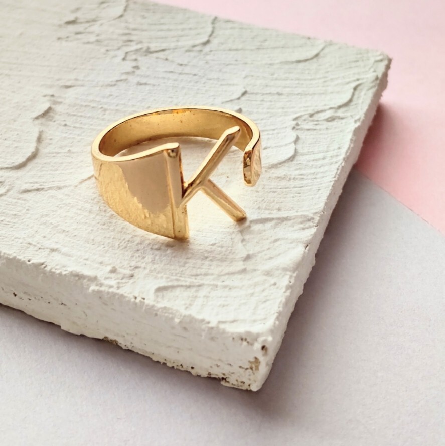 【推し活におすすめ】イニシャル オープンリング K ゴールド 指輪 ペア 韓国 推し活 #74拍卖