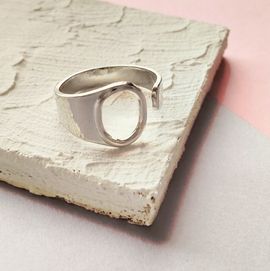 【推し活におすすめ】イニシャル オープンリング O シルバー 指輪 ペア 韓国 推し活 #74拍卖