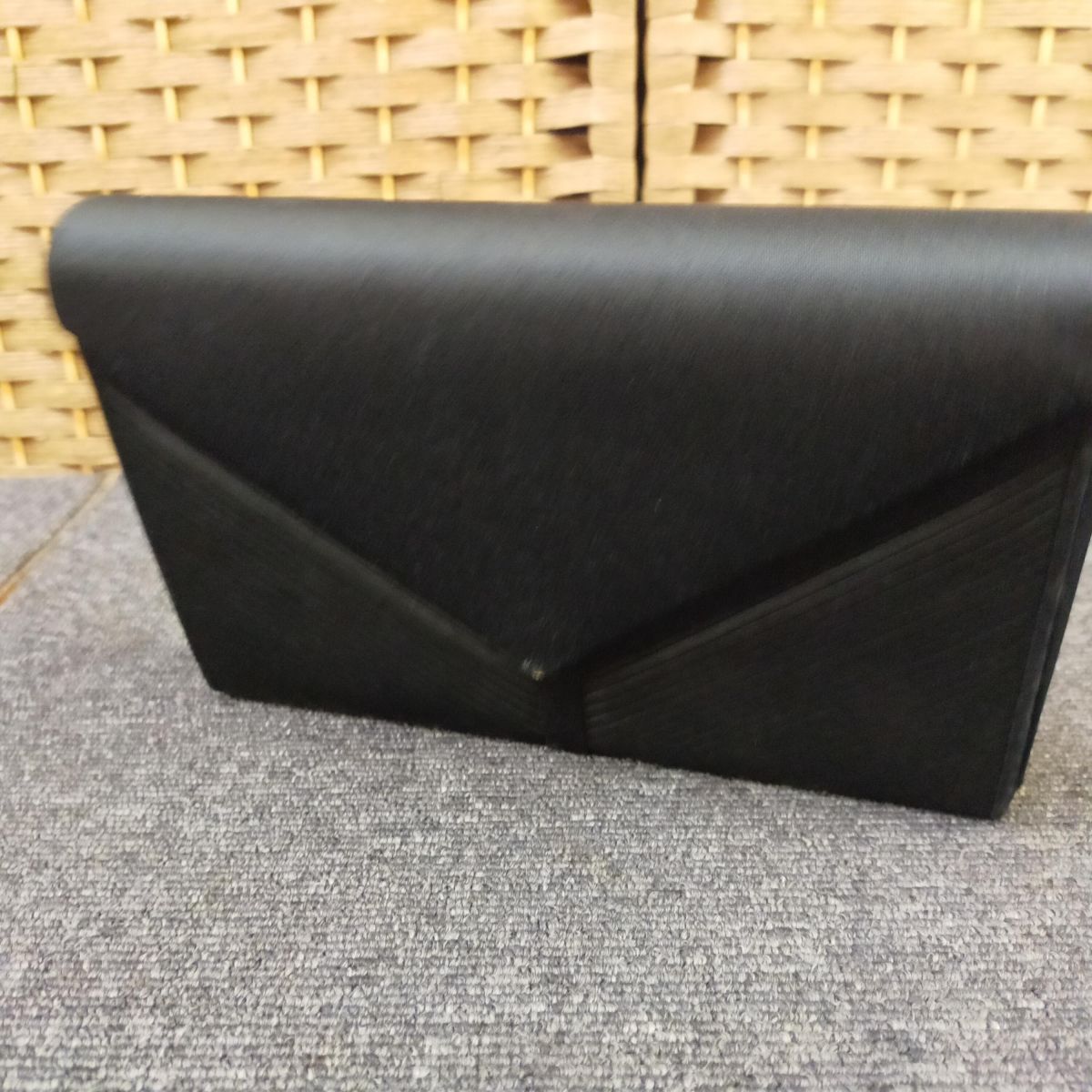 E23-20250917-03 PETITSOIR プチソワール フォーマル クラッチバッグ ブラック 冠婚葬祭拍卖