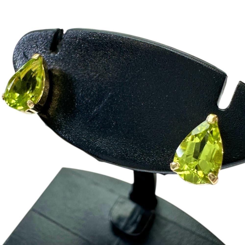 しずくモチーフ ペリドット 0.35×2ct ピアス K18ゴールド 0.5g レディース拍卖