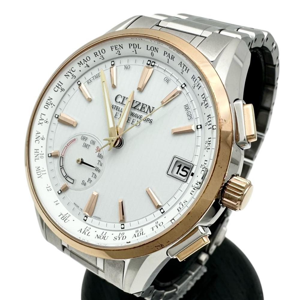 ★★最終特価品CITIZEN/シチズン エクシード CC3054-55B 腕時計 チタン/GP ソーラー電波 白文字盤/ゴールドベゼル/シルバーバンド メンズ拍卖