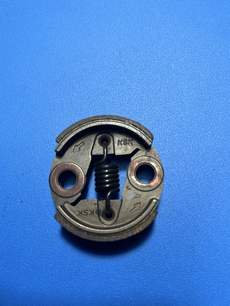 草刈機刈払機部品遠心クラッチ ゼノアG2K/BC260F/BK2600/2400/BC2611/2610/BC2620EZ/BC2650hb/BK2650hb/イセキSZX2300/リョービEKK230等拍卖