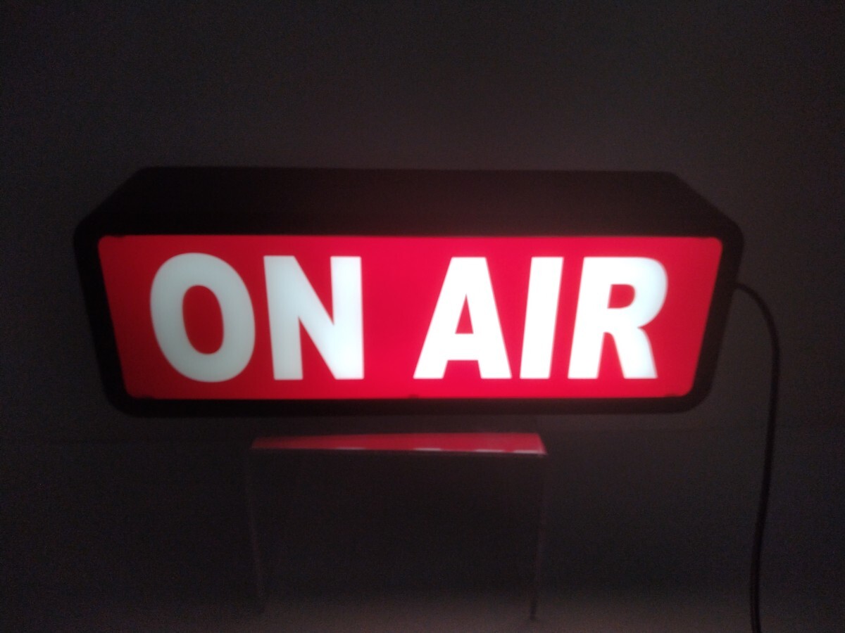 即決!★ON AIR★オンエア―★サインランプ★照明★ライト★USB給電か単三乾電池で使用可能★壁にかける事も可能★オシャレ★インテリア★拍卖