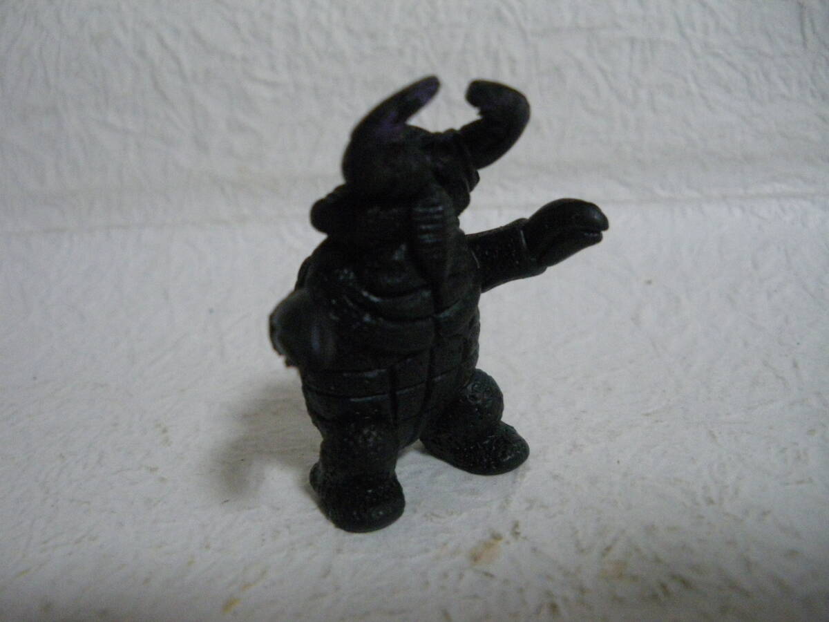 ポピー ノコギリン 黒 大版 怪獣消しゴム HG 正規品 初期生産 ヴィンテージ 名鑑 帰ってきた ウルトラマン 同梱可拍卖