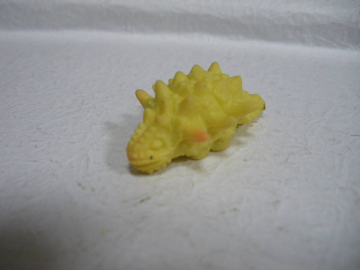 丸越 ハンザキラン 黄 小版 怪獣消しゴム HG 正規 初期生産 ヴィンテージ 名鑑 ウルトラマン エース A 同梱可拍卖