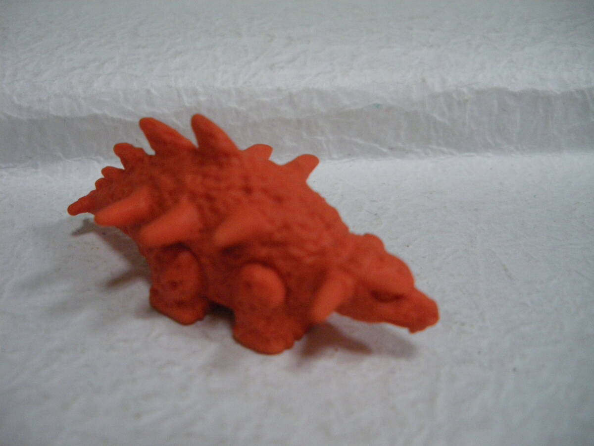 丸越 マグネドン 赤 大版 怪獣消しゴム HG 正規 初期生産 ヴィンテージ ウルトラ怪獣 名鑑 帰ってきた ウルトラマン 同梱可拍卖