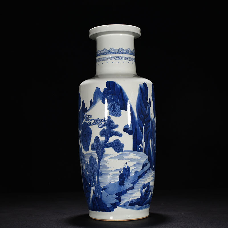 ◆珍蔵◆中国古美術 大清康熙年製款 青花 人物故事図棒槌瓶 美品 細密細工造 置物 擺件 古賞物 骨董 時代物 A33拍卖