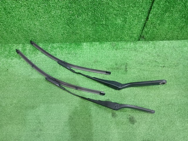 BMW ミニ DBA-ZC16 ワイパーアーム ワイパーブレード拍卖