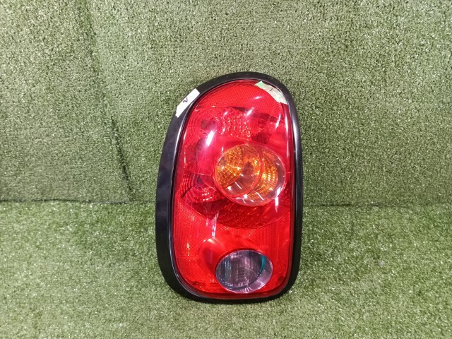 BMW ミニ DBA-ZC16 左テールランプ 左テールライト拍卖