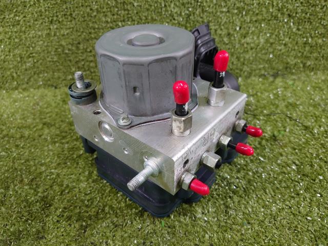 エクストレイル DBA-NT32 ABSアクチュエーター 47660 4CA7A 47660-4CU1B拍卖