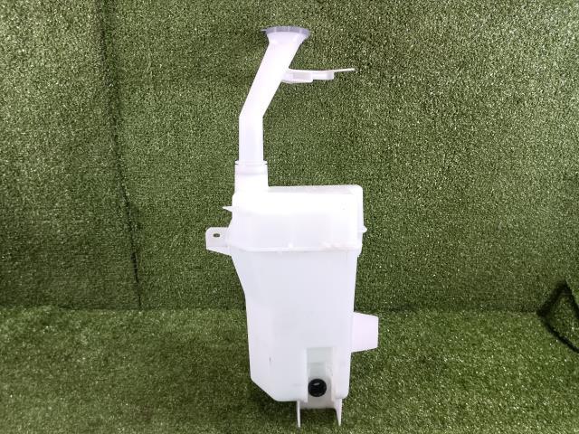 ノート DAA-HE12 ウォッシャータンク 28910-5WK0A拍卖