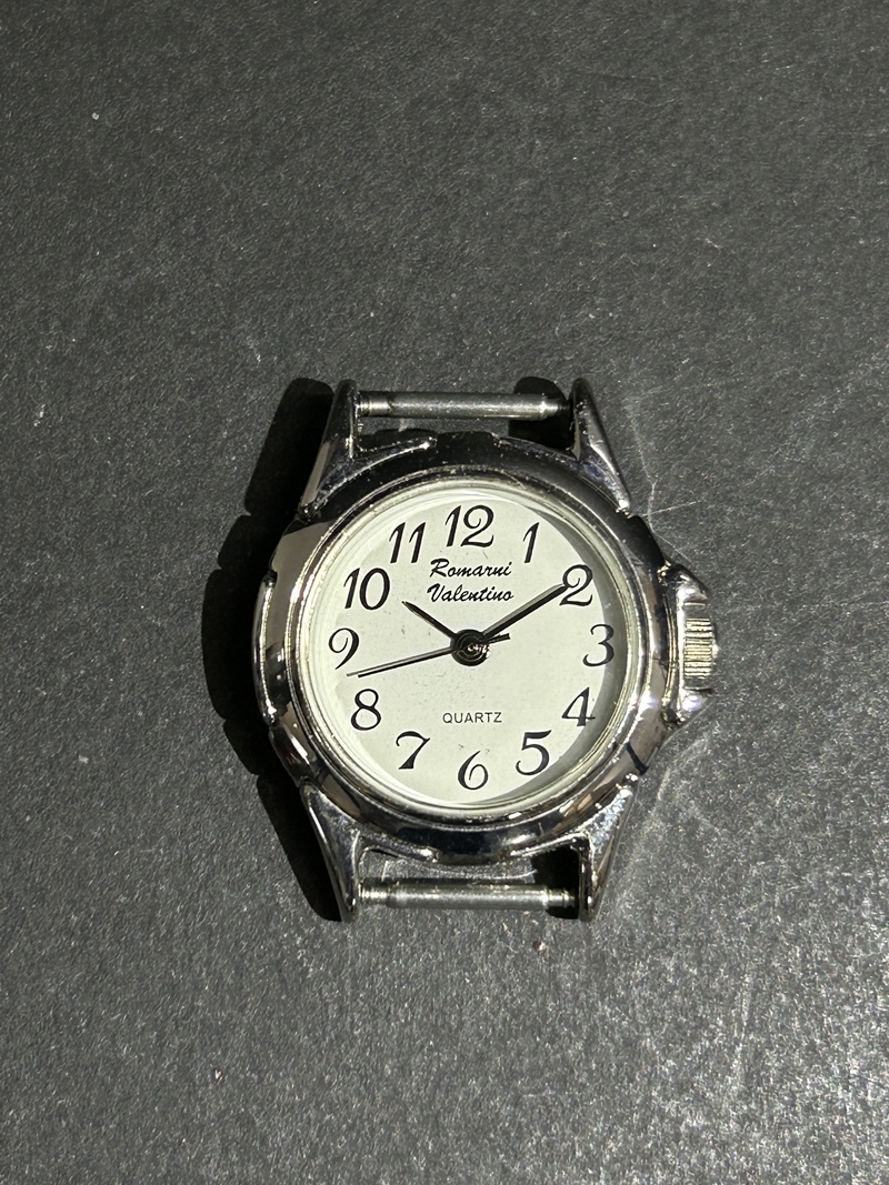 ● コレクター必見 Romarni Valentino ロマールニ ヴァレンティノ レディース 腕時計 クオーツ 女性 時計 小物 コレクション Zr98拍卖