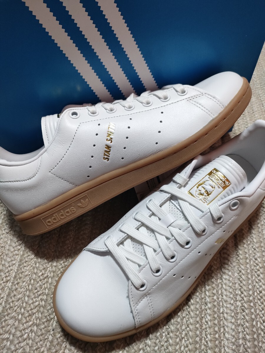 新品 定価16500 adidas STAN SMITH 28.5cm ホワイト 白 ガムソール レザー 天然皮革 アディダス オリジナルス スタンスミス スニーカー拍卖