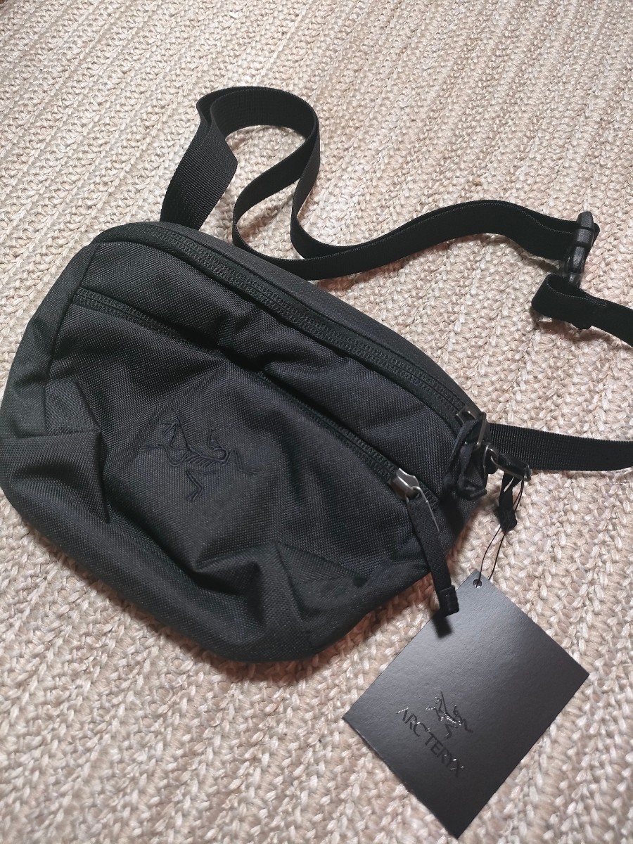 新品 未使用 アークテリクス マンティス 1 ブラック 黒 ARC'TERYX ショルダーバッグ ウエストポーチ MANTIS 1.5L 国内正規品拍卖