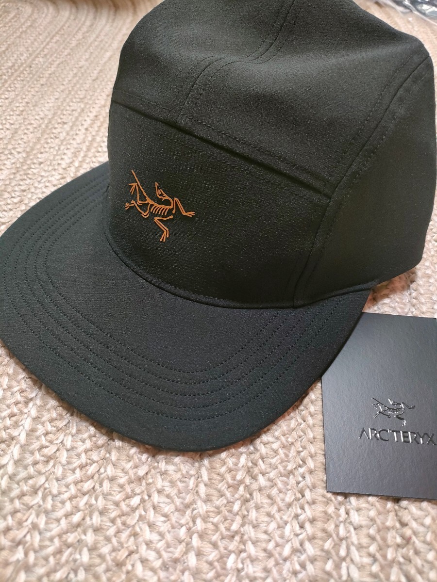 新品 未使用 ARC'TERYX アークテリクス キャップ Calidum 5 Panel Hat ブラック 黒 フリーサイズ拍卖