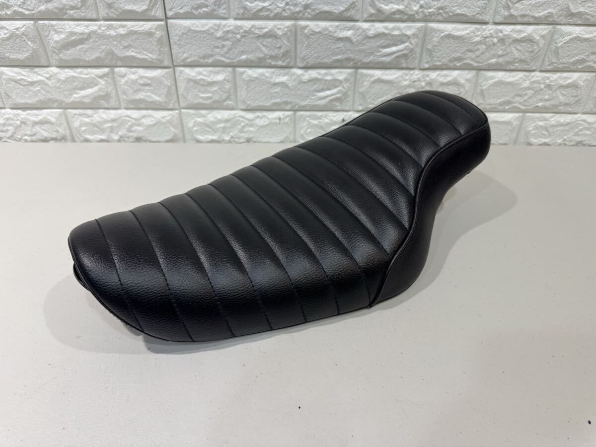 スポーツスター 04~ タックロール コブラ シート 定番 ハーレー スポスタ XL883 XL XL1200 883 アイアン 良好 ラぺラ イージーライダー KH拍卖