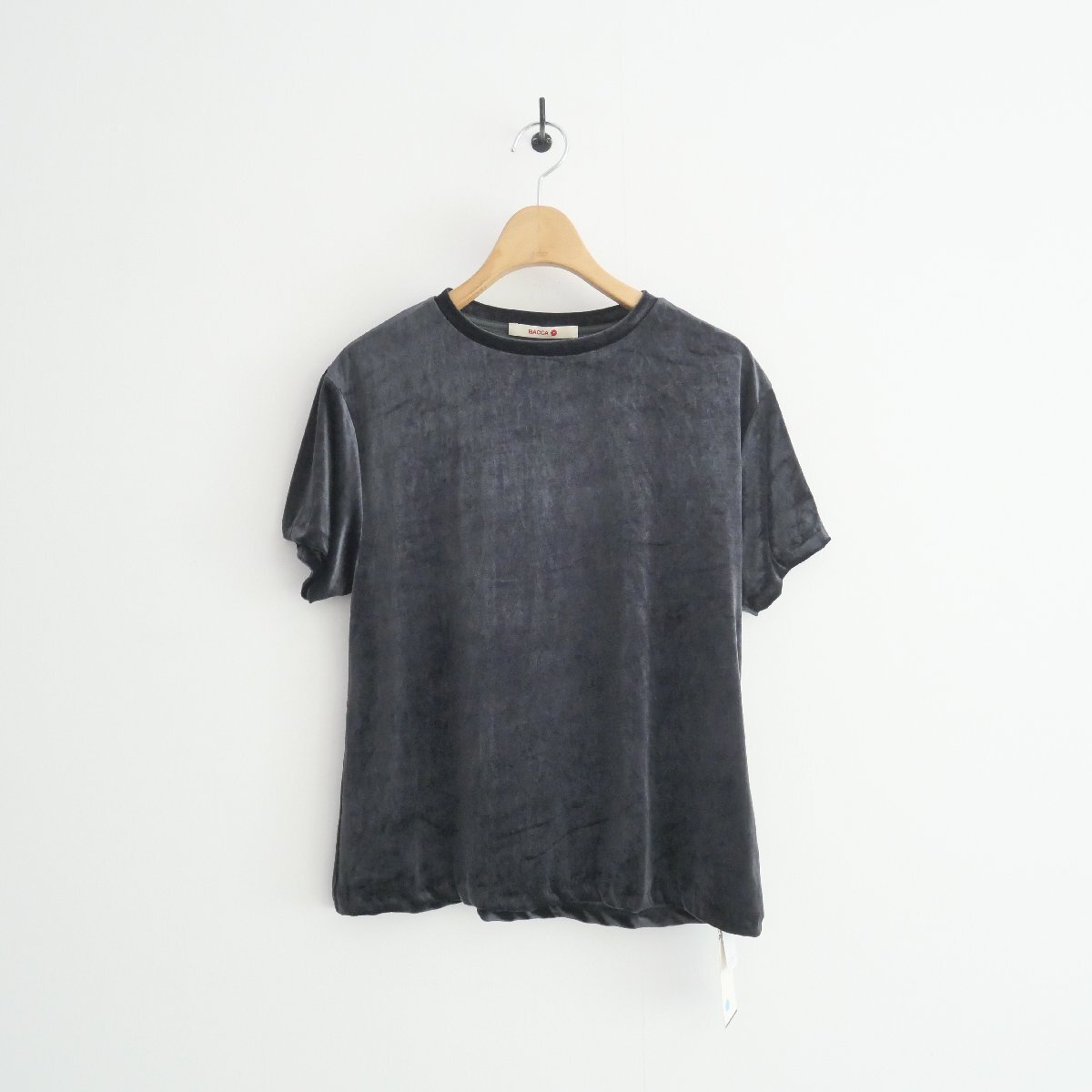 継続販売品 / BACCA バッカ / TOMORROWLAND / inner piece ベロアジャージーTシャツ S / 35033203401 / 2509-0050拍卖