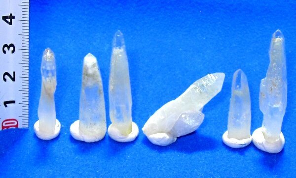 日本の鉱物 山梨県水晶峠バッタリ鉱山の水晶/6個セット 草入り、山入り水晶など拍卖