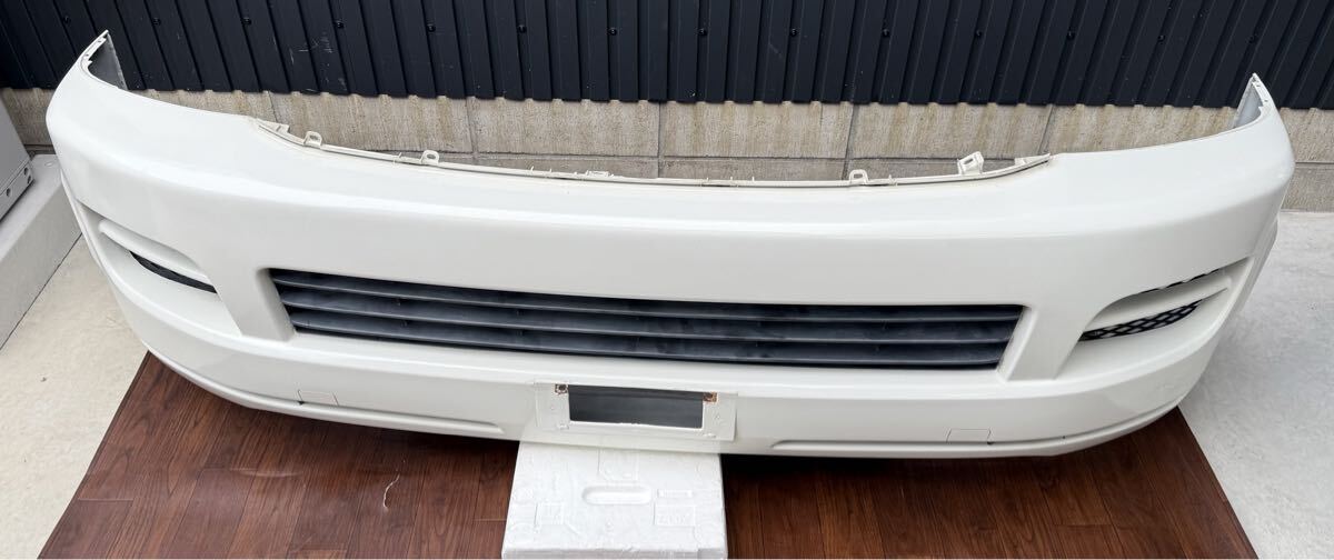 トヨタ 200系 ハイエース ワイド 1・2型 ホワイト 058 純正 フロントバンパー 52119-26490 AP25092504拍卖
