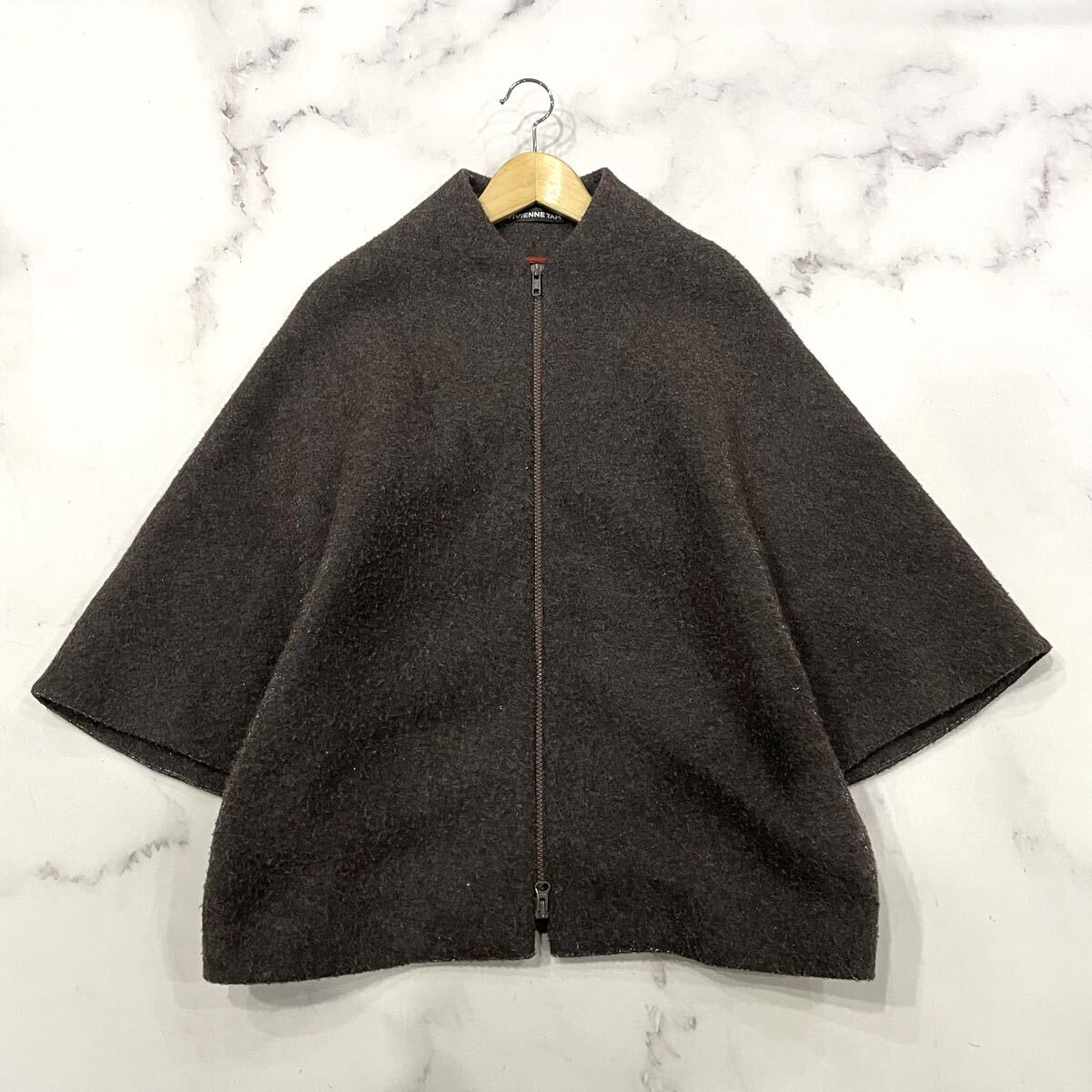 H ○ 高級感溢れる!! '洗練されたデザイン' VIVIENNE TAM ヴィヴィアンタム ポンチョ型 ジップアップ ジャケット レディース アウター拍卖