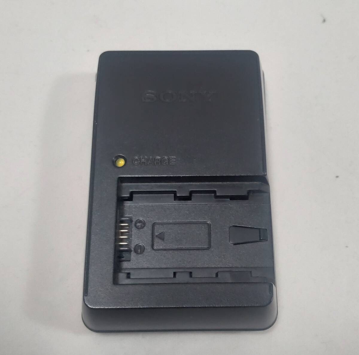 純正・良品★SONY ソニー BC-VH1 充電器 バッテリーチャージャー Y-1119拍卖