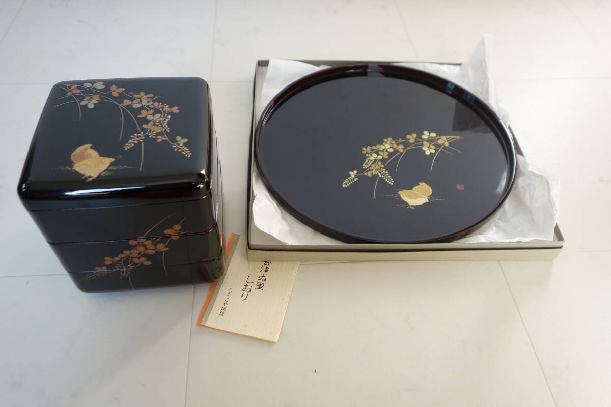 大幅値下げ!! 新品 会津塗り 折笠漆器店製 萩にうずら 高級漆器 丸盆 30センチ 画像の重箱は終了いたしました拍卖