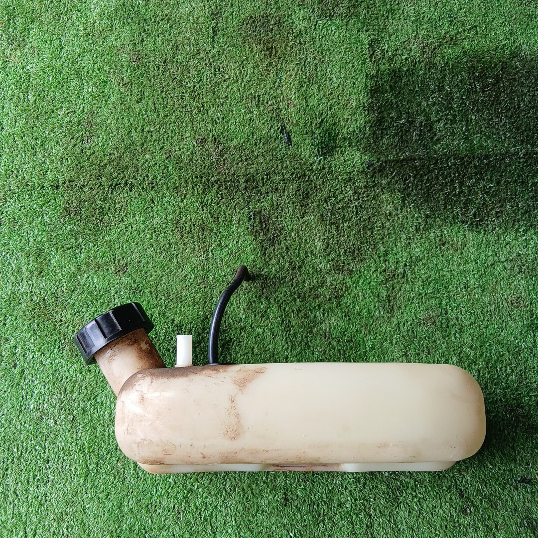 ヤンマー 散布器 SHPEY900B 燃料タンク ガソリン 割れ無し 燃料 タンク 混合 動力散布器 倉庫内保管 拍卖