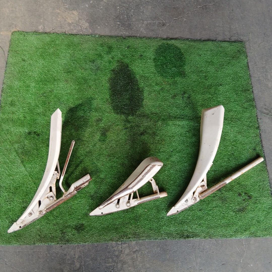 クボタ コンバイン R1-12 分草かん 刈取り 倉庫内保管拍卖