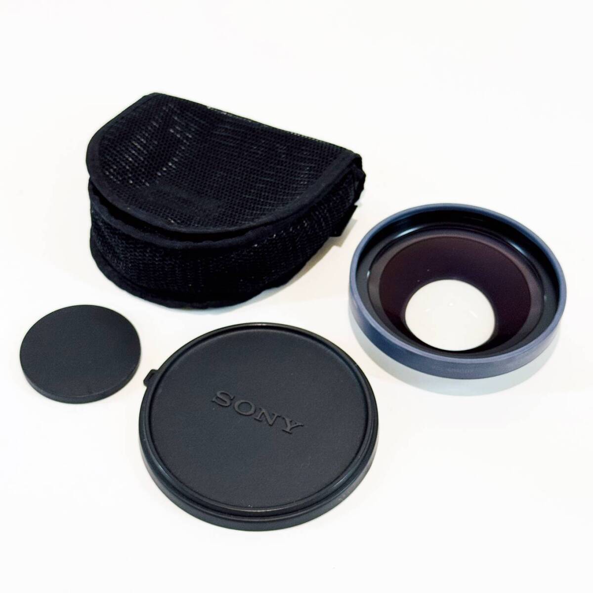 甲HK10964 美品 クリーニング済 専用保存ケース付 両面キャップ付 ソニー SONY レンズ WIDE END CONVERSION LENS ×0.7拍卖