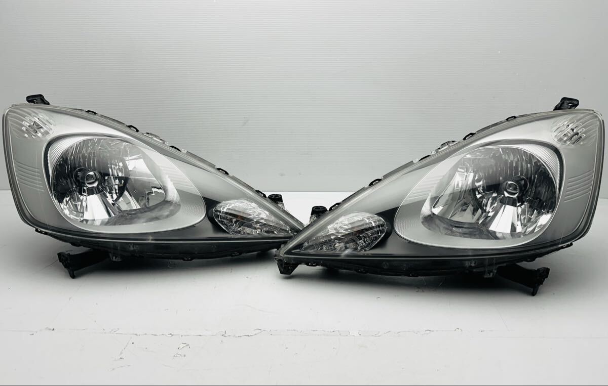 ★美品★ ホンダ フィット GE6 GE7 GE8 前期 純正 HID ヘッドライト フィット RS 左右セット STANLEY P6869 バラスト付 刻印 7 (I273)拍卖