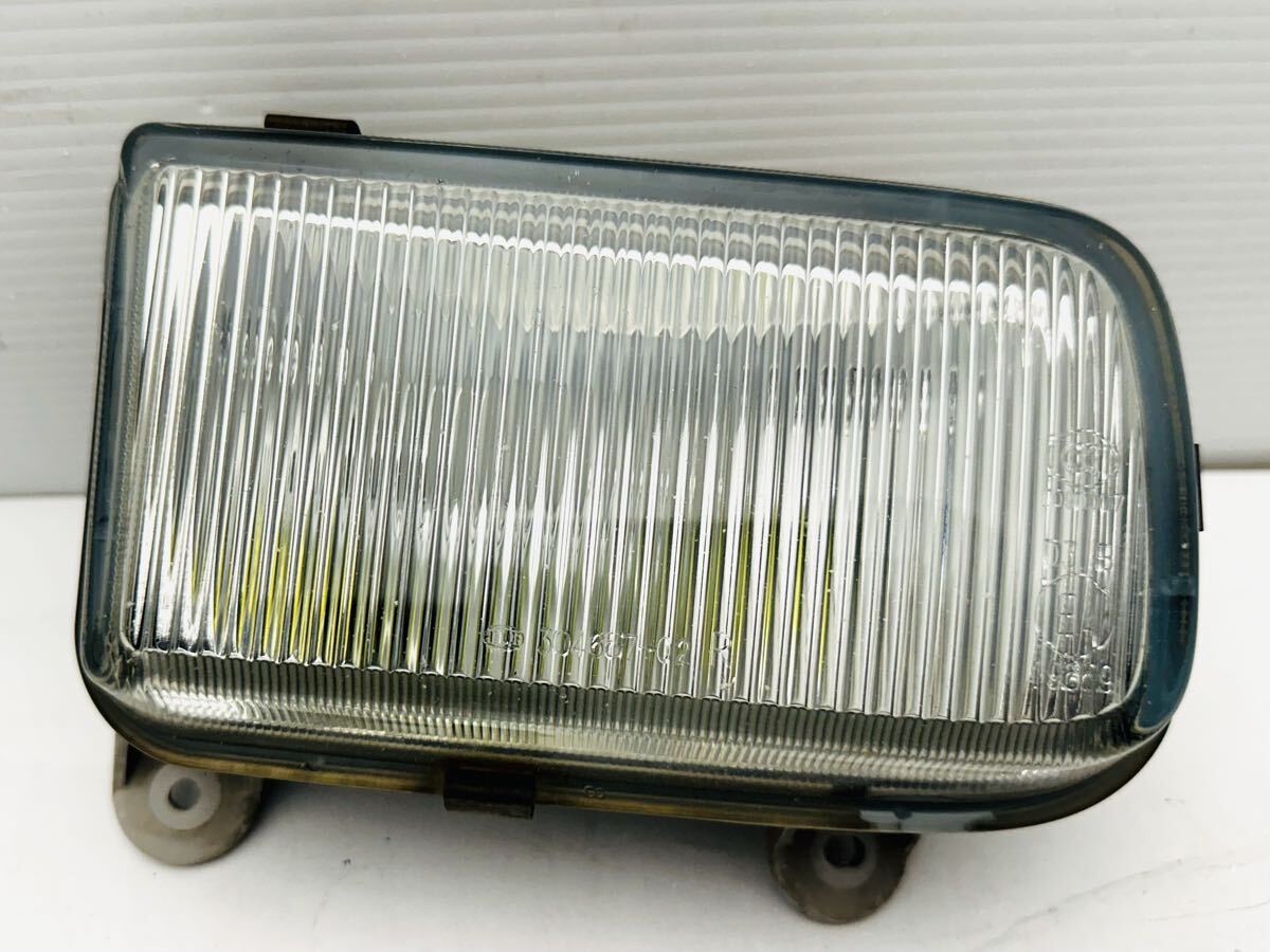 日産 UD トラックス QKG-CD5ZA LKG-LGK5XAK MK38L コンドル フレンズコンドル 純正 右 フォグランプ フォグ 304657-02 (A276)拍卖
