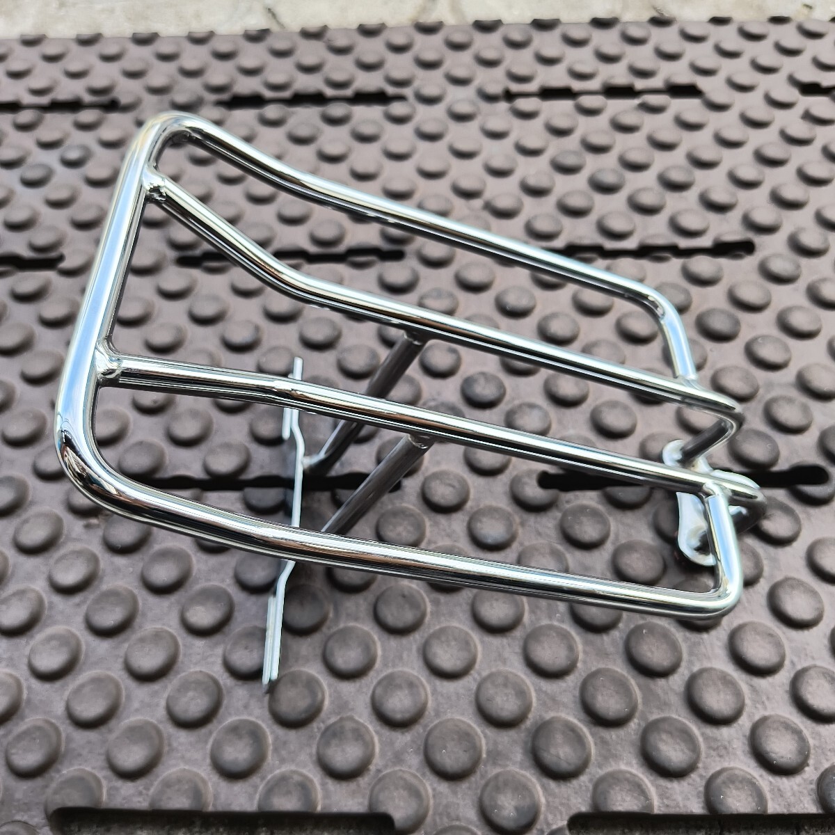 ハーレ純正? リアキャリア ナンバーベース共締め仕様 美品拍卖