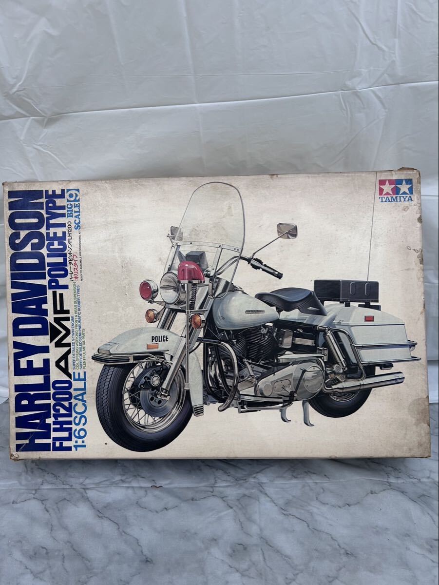 タミヤ ポリスタイプ プラモデル 1/6 ハーレーダビットソンFLH1200ポリスタイプ拍卖