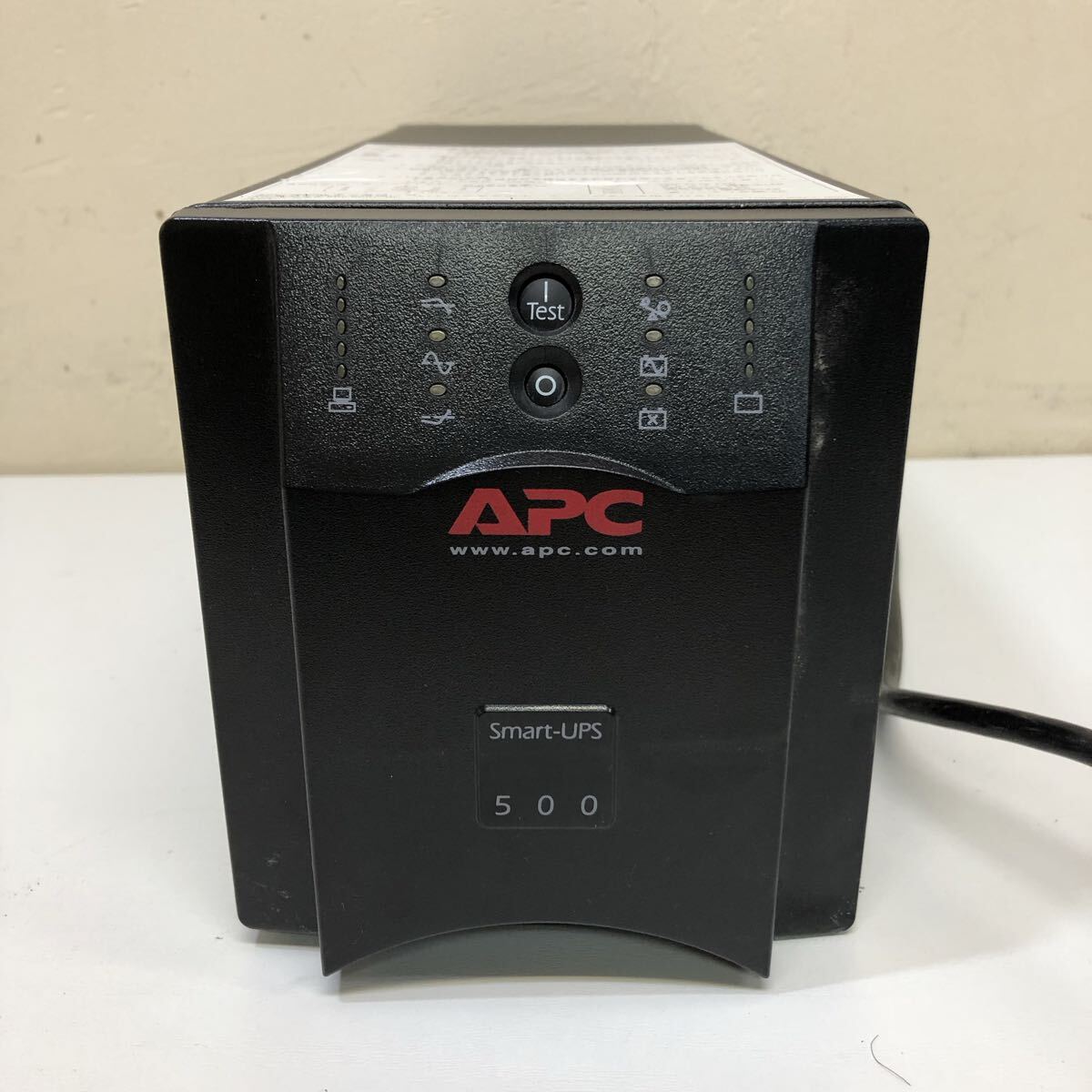 $① APC 無停電電源装置 UPS Smart-UPS500 現状品 100V 750VA 500W 500VA 360W 変換プラグ無拍卖
