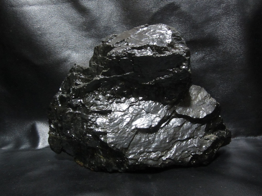 ★☆松永石炭? 黒いダイヤ サイズ:高さ 約19cm×幅 約27cm×奥行 約11cm 中古品☆★拍卖