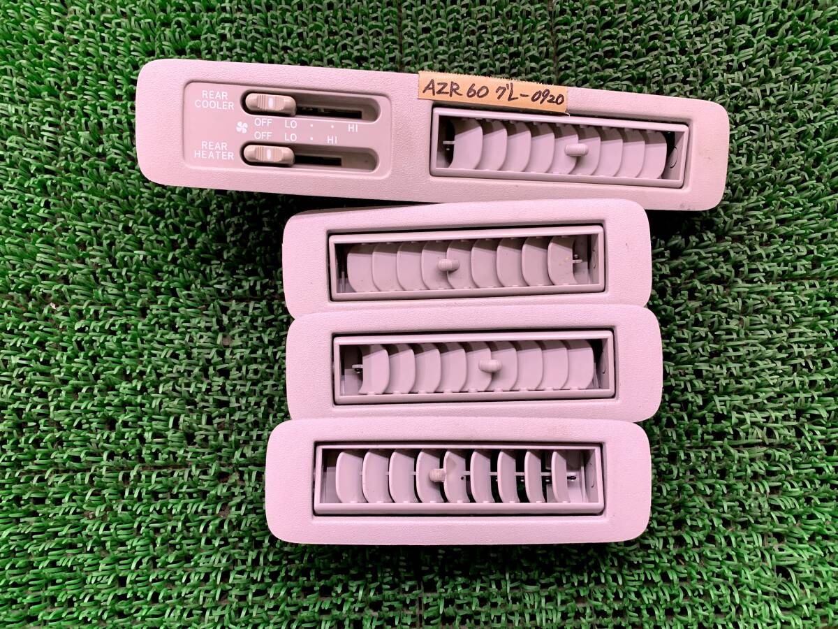 即決値段 0920 トヨタ ノア ヴォクシー AZR60 AZR65 エアコン吹き出し口 エアコンルーバー ルーバー 送風口 4点 グレー拍卖