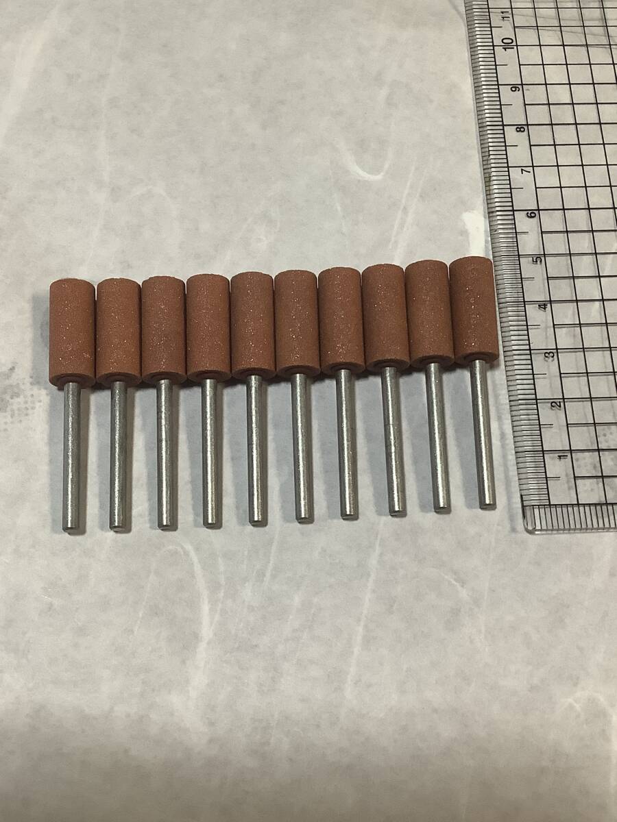 エフエスケー FSK製 軸付き砥石 未使用新品 10本 A軸付砥石赤色 外径8mm×厚さ19mm×軸径3mm×軸長30mm拍卖