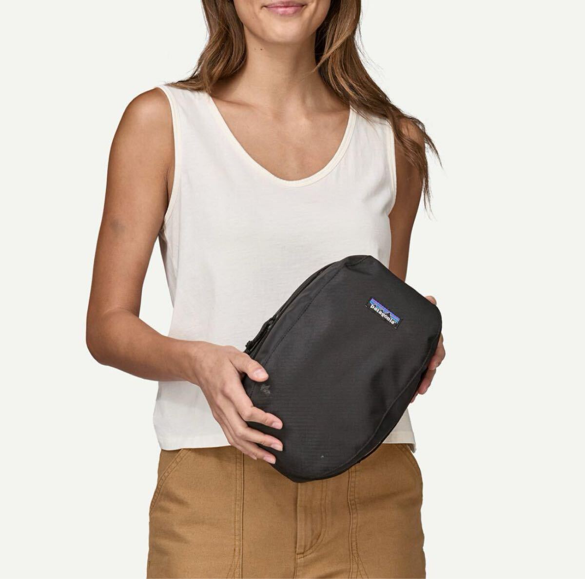 パタゴニア ブラックホール・キューブ 6L 新品  ブラック拍卖