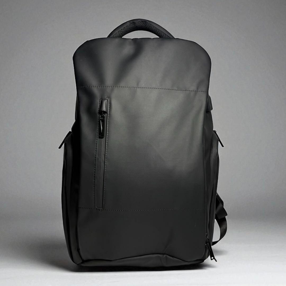 【極美品】2way リュック リュックサック デイバッグ バッグパック 防水生地採用 USBポート付き 通気性抜群のメッシュ生地 PC A4 黒 S3000拍卖