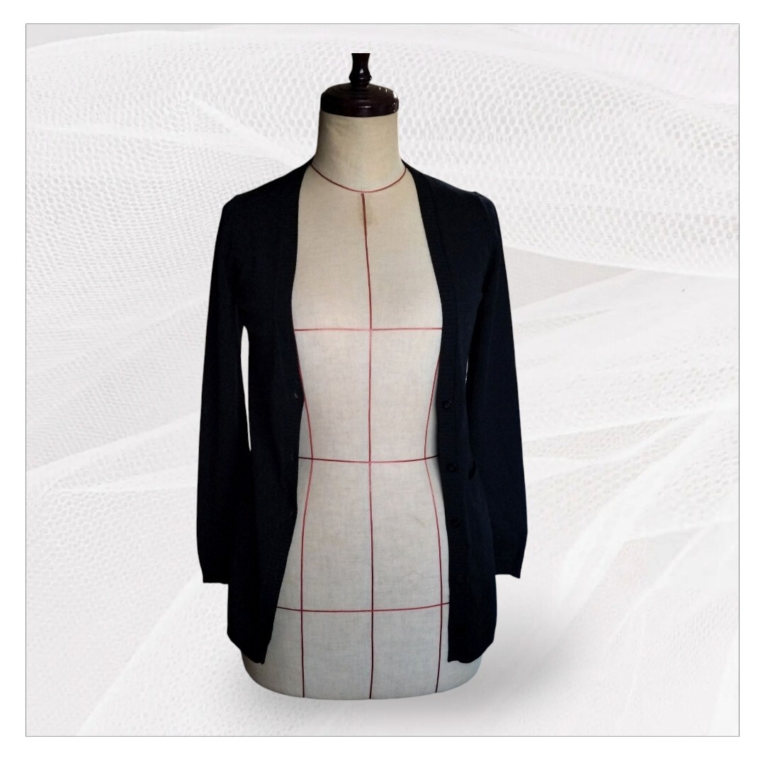 Mプルミエ ネイビーボタン付き長袖カーディガン拍卖