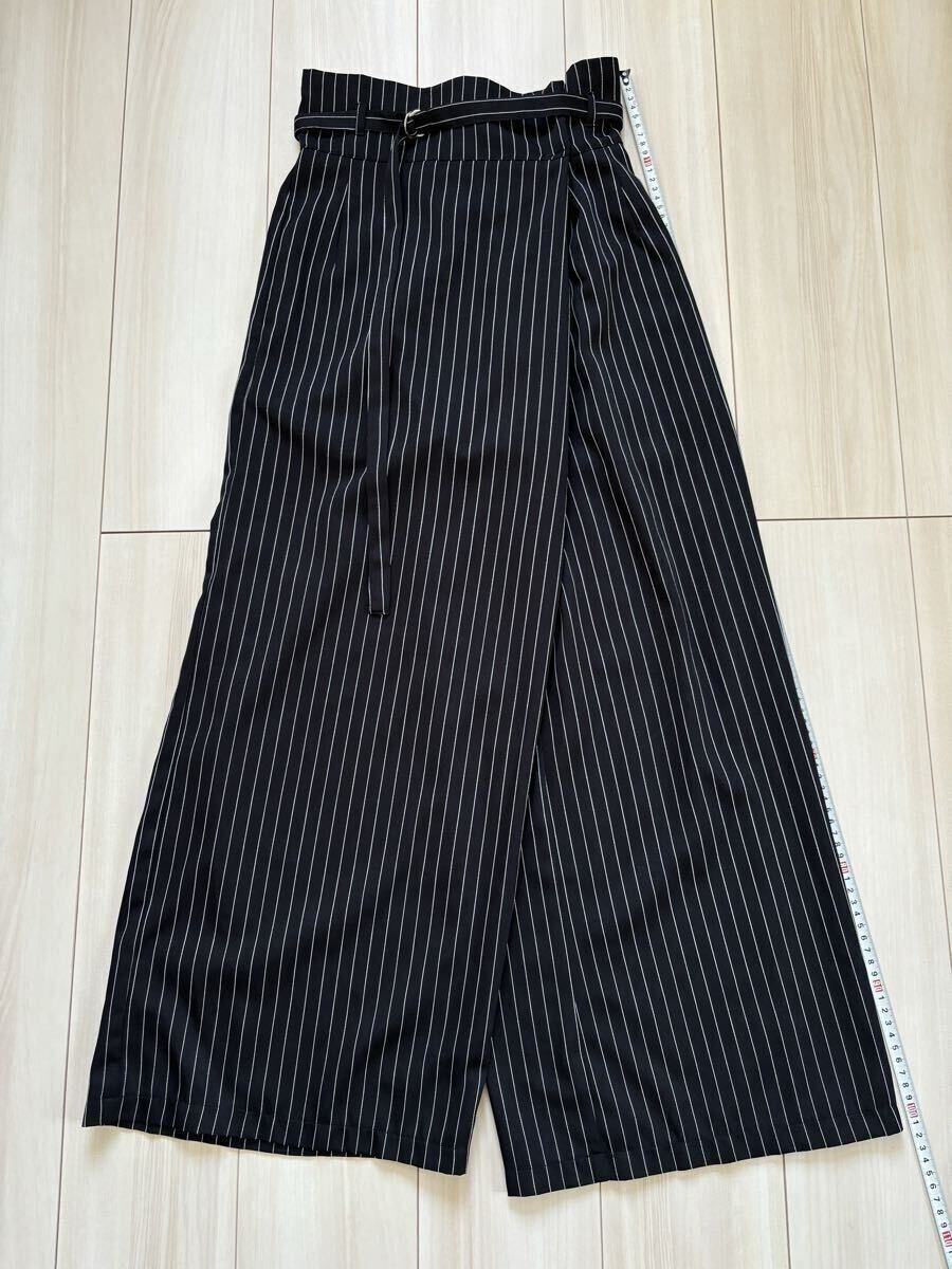 ★(75)KOBE LETTUCE ベルト付きラップ風ストレートワイドパンツ ブラック×ホワイトストライプ拍卖