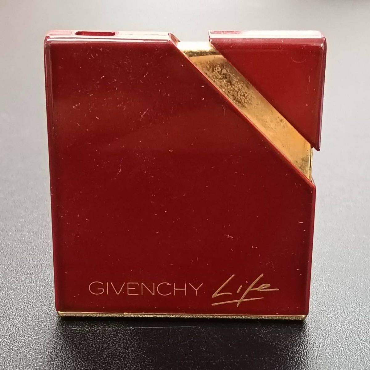 【火花あり】 Givenchy ジバンシー ガスライター ボルドー 赤 カラー 喫煙具 喫煙グッズ ヴィンテージ タバコグッズ ヴィンテージ拍卖